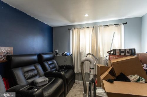 25 Goldy Dr, Gloucester NJ  08030-1318 exterior