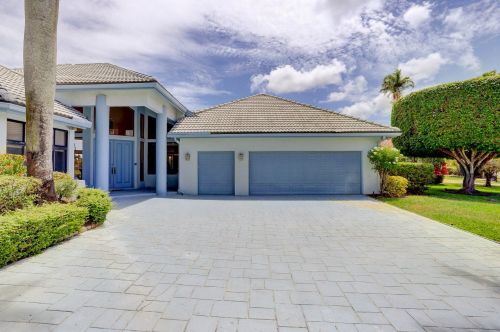 10743 Stonebridge Blvd, Boca Raton, FL 33498-6412