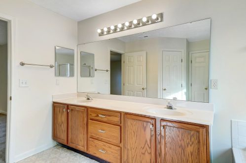 1505 Thornberry Rd, Amelia OH  45102-1772 exterior