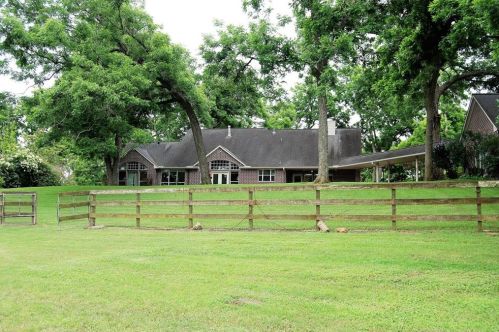 5514 Cherry Rdg Rd, Richmond TX  77406-9623 exterior