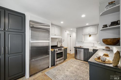 207 Madrone Ave, Larkspur CA  94939-2114 exterior