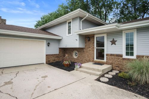 938 Greenwood Ave, Crown Point IN  46307-4504 exterior