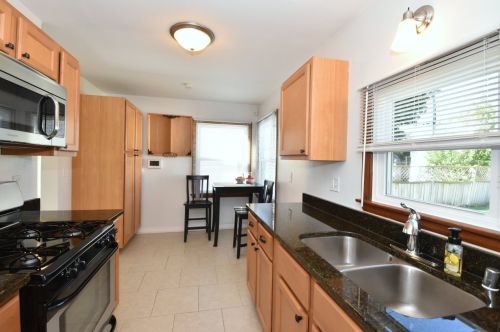 2933 48, Milwaukee WI 53216-4630 exterior