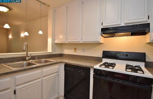 166 Farm Ln, Pacheco CA  94553-4185 exterior