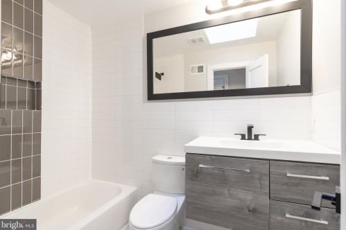 1509 Vermont Ave, Washington DC 20005-3712 exterior