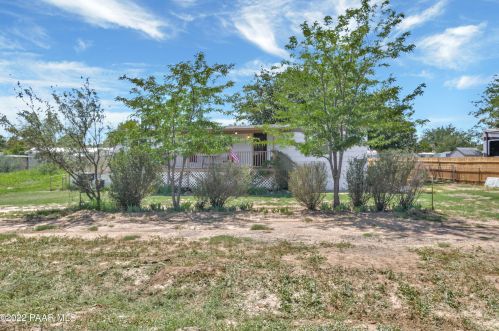 17327 Meadow Ln, Bensch Ranch, AZ 86333-4120