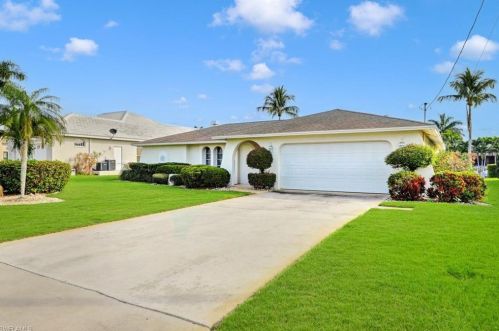 1424 54th Ter, Cape Coral, FL 33914-7480