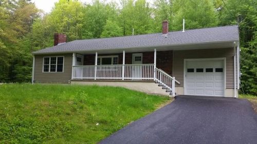 14 Daniels Rd, Charlton, MA 01507-6600