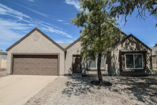 6032 Gelding Dr, Glendale, AZ 85306-4103