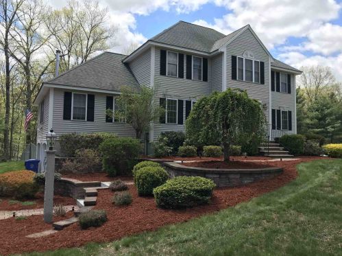 15 Quentin Dr, Londonderry, NH 03053-6124