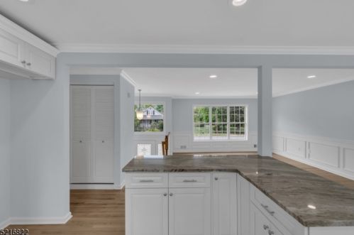 13 Sunset Ave, Princeton NJ  08540-8530 exterior