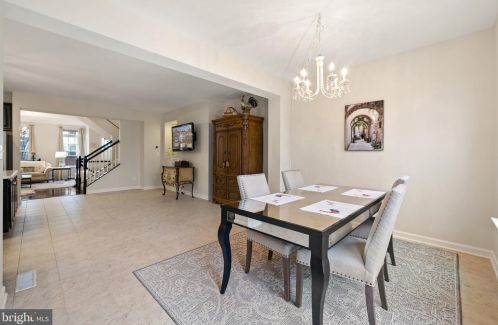 4318 Wisley Turn, Woodbridge VA  22192-7822 exterior