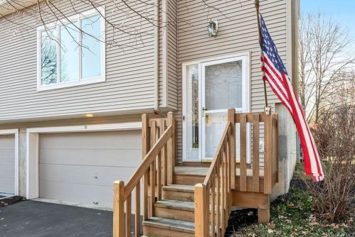 12 Leif Blvd, Congers, NY 10920-1310
