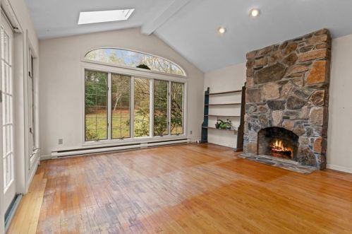 175 Woodville Alton Rd, Richmond RI  02832-2421 exterior