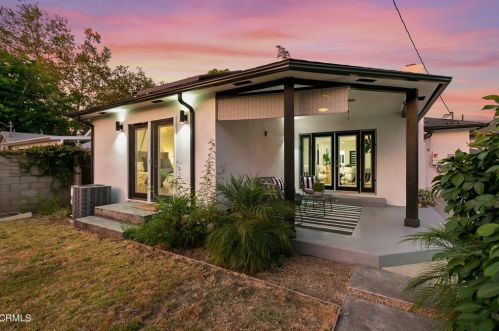 5301 Norwich Ave, Van Nuys CA 91411-3634 exterior