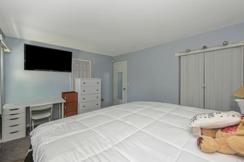 15 29th St, Wheatley Heights NY  11798-3713 exterior