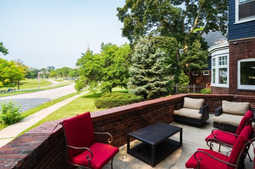 2359 Wahl Ave, Milwaukee WI 53211-3826 exterior