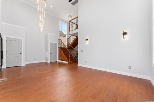 260-14 83rd Ave, Floral Park NY  11004-1604 exterior