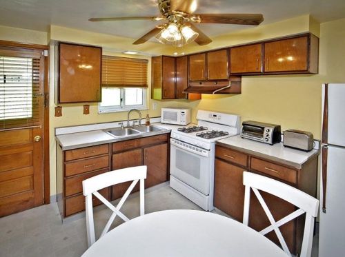 715 Elm Dr, Verona, PA 15147-2940