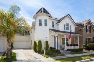 821 Armstrong Dr, Brea, CA 92821-2370