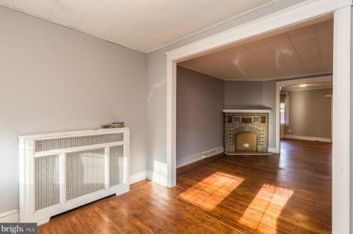 328 Leverington Ave, Philadelphia PA  19128-4736 exterior