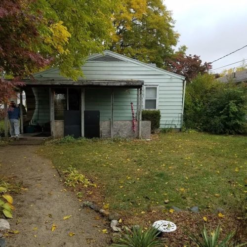 1719 4th St, Mishawaka, IN 46544-3120