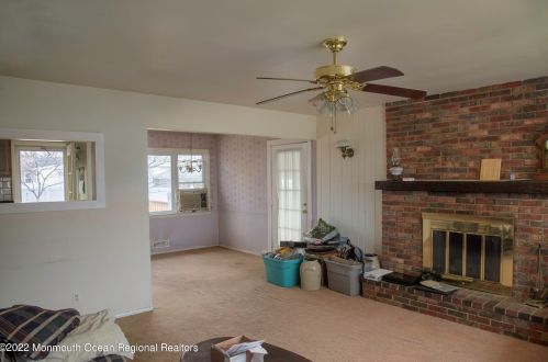 103 Polk Dr, Bricktown, NJ 08724-2721