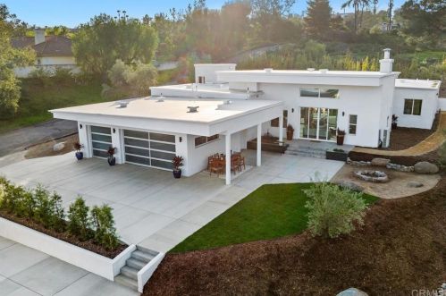 1500 Gamble Ln, Escondido CA  92029-4321 exterior