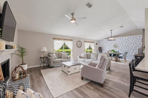 10406 Ashley Oaks Dr, Riverview FL  33578-8828 exterior