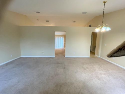 1185 Puritan Ln, Fort Pierce, FL 34983-3225