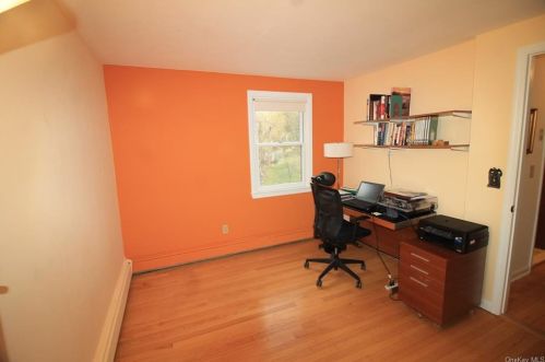 7 Meadowview Dr, Poughkeepsie NY 12603-5505 exterior