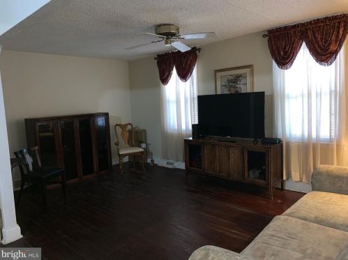 2842 Constitution Rd, Camden NJ  08104-2985 exterior