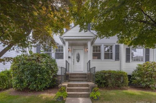 287 Glenbrook Rd, Stamford, CT 06906-2516