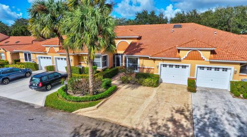 9998 Seacrest Cir, Boynton Beach, FL 33437-3829