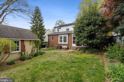 4618 Alton Pl, Washington, DC 20016-2040