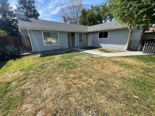 6565 Tracy Ave, Fresno CA  93722-2903 exterior