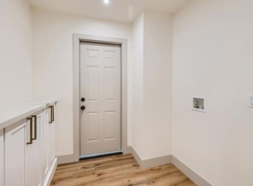 7445 Golfcrest Dr, San Diego CA 92119-1202 exterior