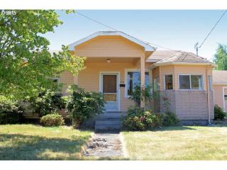 9134 Oak St, Portland, OR 97216-1634