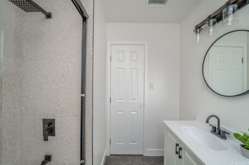 704 Lincoln Ave, Montebello CA  90640-3530 exterior