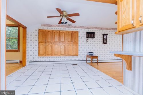 223 Meadow Dr, Yardley PA  19067-1311 exterior