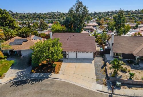 4137 Auburn Ave, Oceanside CA  92056-6018 exterior