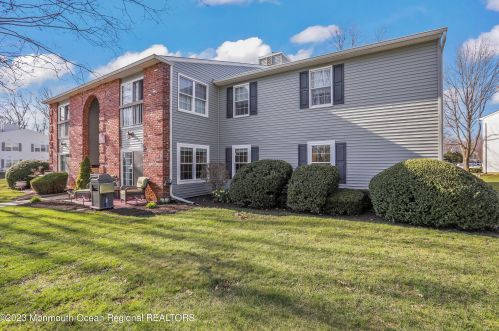 14-4 Providence Ct, East Freehold NJ  exterior