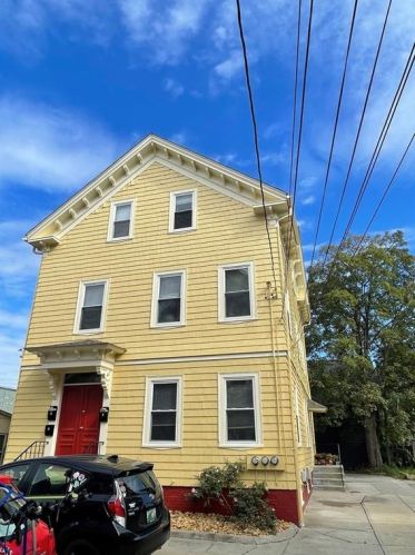 56 Barton St, Providence RI 02909-1803 exterior