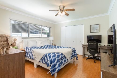 12050 4 St, Saint Petersburg FL  33706-4426 exterior