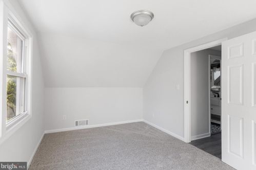 37 Holstone Ln, Willingboro NJ  08046-1817 exterior