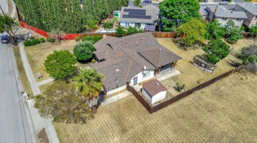 15090 Watsonville Rd, Morgan Hill CA  95037-6004 exterior