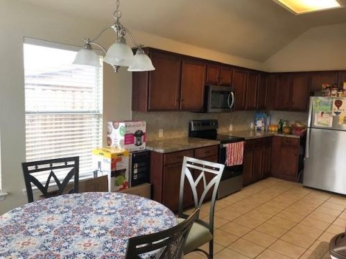 1612 Rolling Brook Dr, Allen TX  75002-0902 exterior