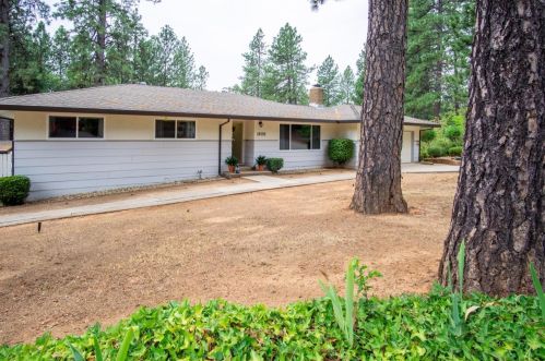 10191 Pine Ct, Grass Valley, CA 95949-9268