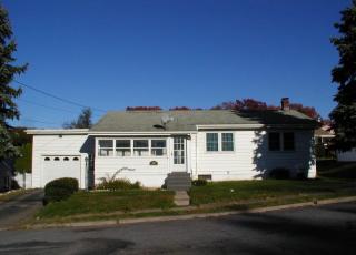 999 Carson St, Hazle Township, PA 18201-1951