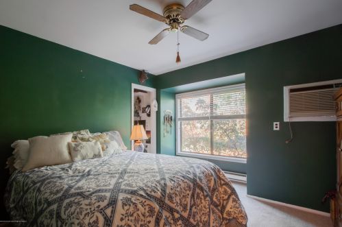 116 Manchester Ct, Tinton Falls NJ  07701-4803 exterior